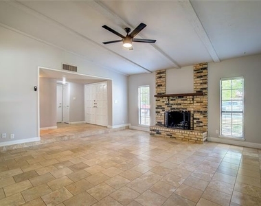 4232 Sweetgum Way - Photo Thumbnail 3