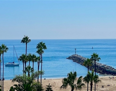 2824 Ocean Boulevard - Photo Thumbnail 19