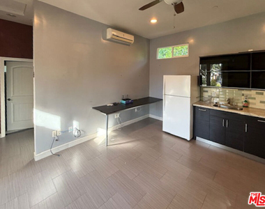 6231 Royer Avenue - Photo Thumbnail 6