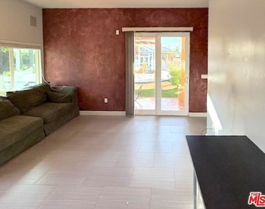 6231 Royer Avenue - Photo Thumbnail 2