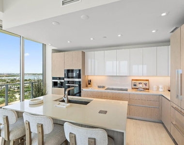 3100 N Ocean Drive - Photo Thumbnail 3
