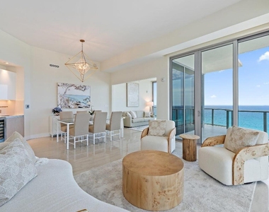 3100 N Ocean Drive - Photo Thumbnail 7
