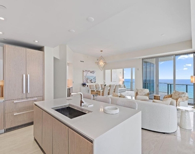3100 N Ocean Drive - Photo Thumbnail 1