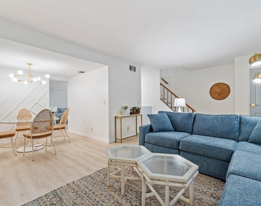 11830 Brier Patch Court - Photo Thumbnail 3