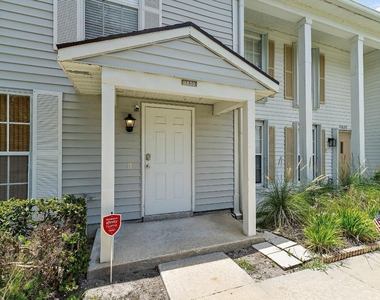 11830 Brier Patch Court - Photo Thumbnail 32