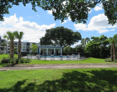 9233 Sw 8th Street - Photo Thumbnail 17