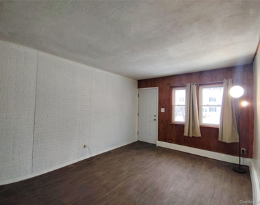 32 Vernon Terrace - Photo Thumbnail 1