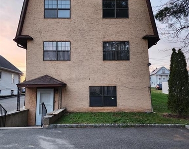 24 Emmett Avenue - Photo Thumbnail 2