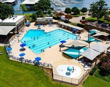 12500 Building D Unit 335 Melville Drive - Photo Thumbnail 16