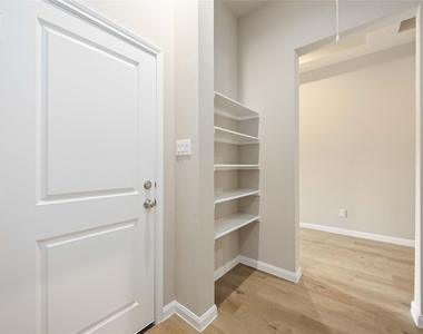 3915 Sugardale Street - Photo Thumbnail 5