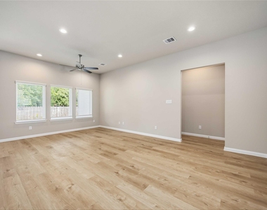 3915 Sugardale Street - Photo Thumbnail 13