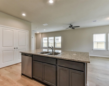 3842 Sugardale Street - Photo Thumbnail 14