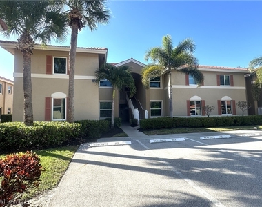 6880 Huntington Lakes Circle - Photo Thumbnail 21