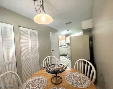 6880 Huntington Lakes Circle - Photo Thumbnail 15