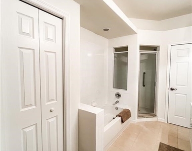 1700 Windy Pines Drive - Photo Thumbnail 18