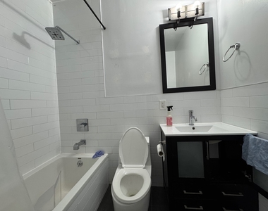 364 Bainbridge Street - Photo Thumbnail 6