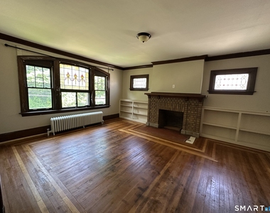 304 Edgewood Street - Photo Thumbnail 16