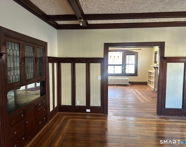 304 Edgewood Street - Photo Thumbnail 10