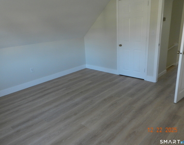10 Poplar Street - Photo Thumbnail 6