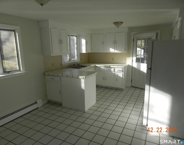 10 Poplar Street - Photo Thumbnail 2