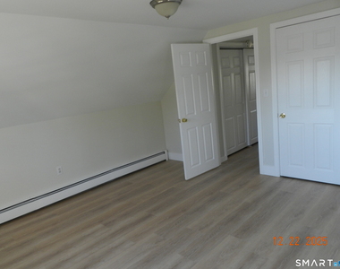 10 Poplar Street - Photo Thumbnail 5