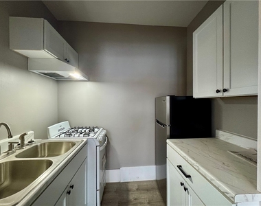 2042 Dewey Avenue - Photo Thumbnail 1