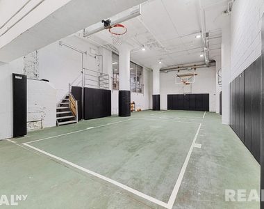 99 Gold Street - Photo Thumbnail 12