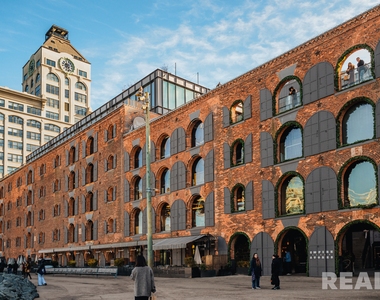 99 Gold Street - Photo Thumbnail 13