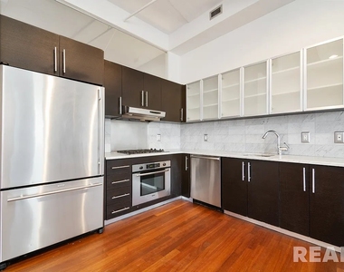 99 Gold Street - Photo Thumbnail 3