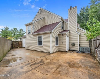 4 Cooper Court - Photo Thumbnail 19
