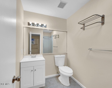 4 Cooper Court - Photo Thumbnail 18