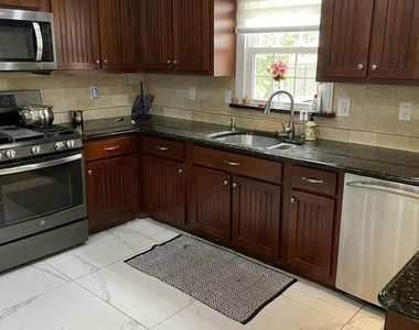 7 Woods Road - Photo Thumbnail 15