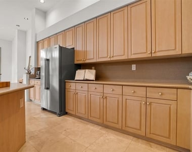 1012 Sw 156th Avenue - Photo Thumbnail 21