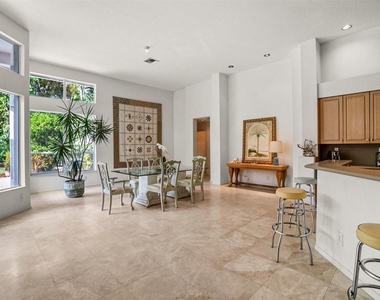 1012 Sw 156th Avenue - Photo Thumbnail 13