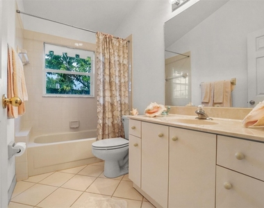 1012 Sw 156th Avenue - Photo Thumbnail 42