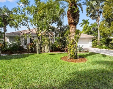 1012 Sw 156th Avenue - Photo Thumbnail 3