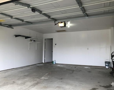 4625 Indian Rock Drive - Photo Thumbnail 14