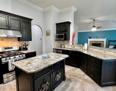 3332 Heather Glen Drive - Photo Thumbnail 3