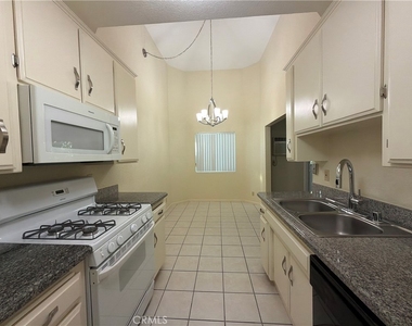 7013 Haskell - Photo Thumbnail 5