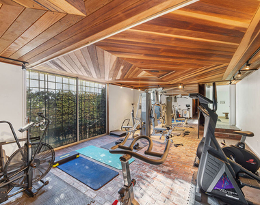 723 Palisades Beach Road - Photo Thumbnail 26