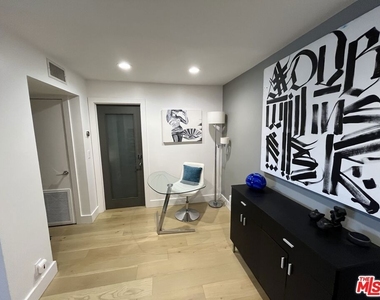 723 Palisades Beach Road - Photo Thumbnail 18