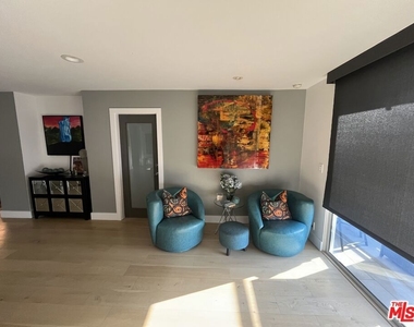 723 Palisades Beach Road - Photo Thumbnail 9