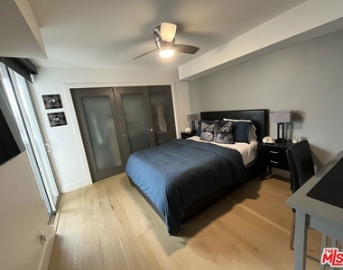 723 Palisades Beach Road - Photo Thumbnail 15