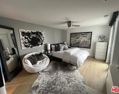 723 Palisades Beach Road - Photo Thumbnail 10
