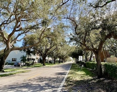 413 N Cypress Drive - Photo Thumbnail 25
