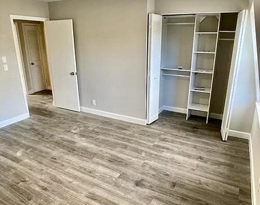 413 N Cypress Drive - Photo Thumbnail 9