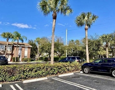 413 N Cypress Drive - Photo Thumbnail 24