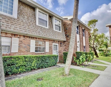 413 N Cypress Drive - Photo Thumbnail 21