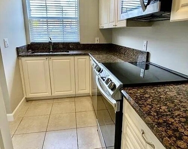 413 N Cypress Drive - Photo Thumbnail 1