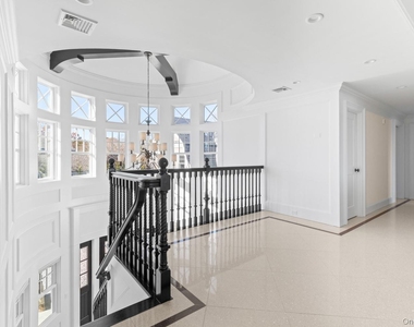 17 Ludlow Lane - Photo Thumbnail 27